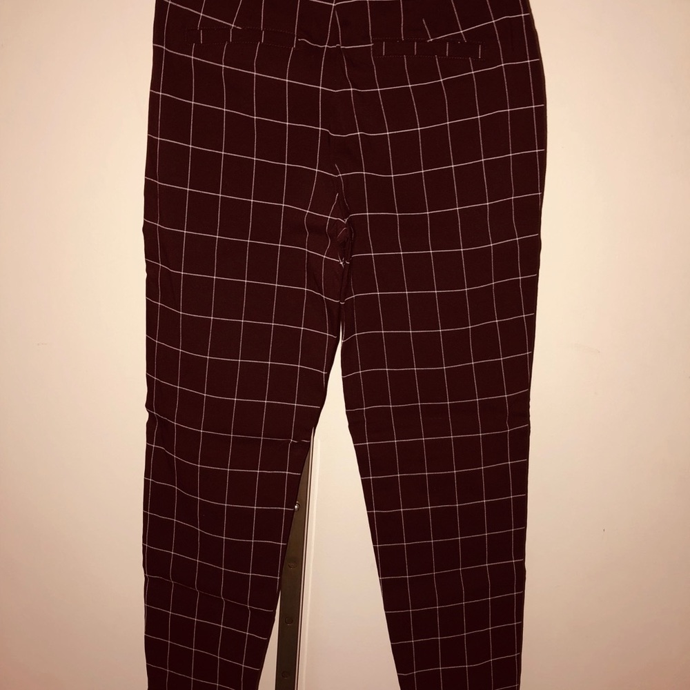 🔴SOLD🔴 NWOT! Elle Burgundy With White Squares!